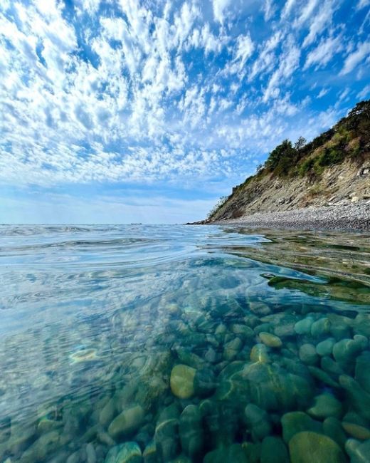 Осеннее Чёрное море 😍

Видео..