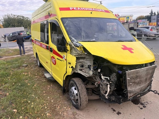 В ДТП со скорой помощью на Б. Хмельницкого пострадали четыре человека

Сегодня в 15.00 часов в Госавтоинспекцию..