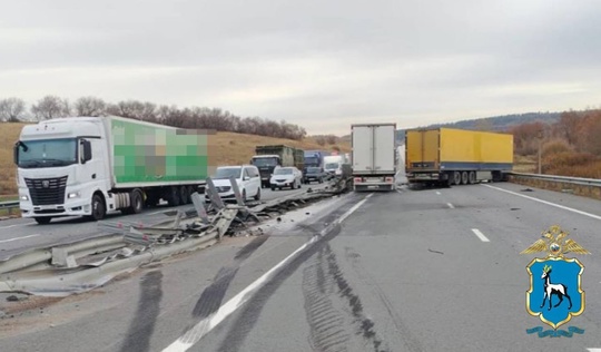 На трассе М5 возле села Курумоч  произошло страшное дтп с фурами.

По данным ГУ МВД по Самарской области, все..