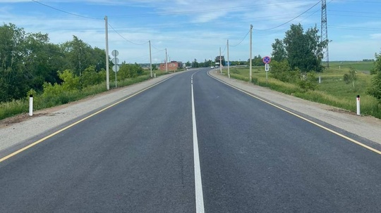 В Омской области отремонтировали еще один участок трассы

Дорога, где положили новый асфальт, располагается..