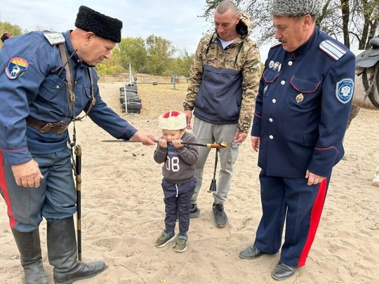 В Ростовской области прошёл традиционный казачий обряд «Посажение казака на коня». Мероприятие состоялось..