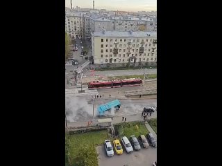 В Петербурге провалился под землю лазурный автобус 

Очередной прорыв произошёл сегодня утром на..