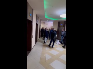 В пробку можно попасть не только на улице, но и в собственном подъезде.

Жители ЖК «Загорье» в Восточном..