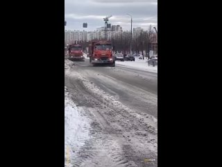 Власти отчитались об уборке снега. А как на самом деле?

В администрации показали кадры работы..