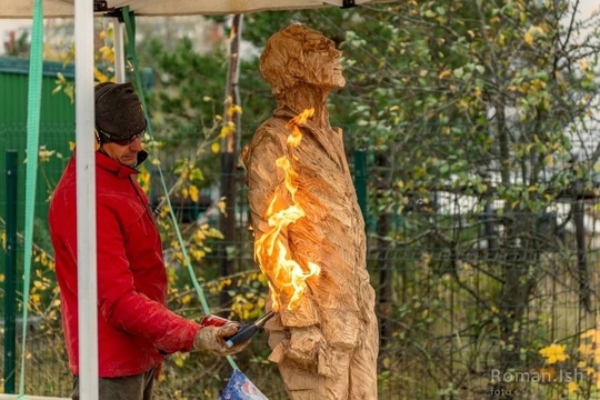 В Дзержинске прошел фестиваль художественной резьбы по дереву «КОРНИ».
 
Резчики по дереву со всей страны..