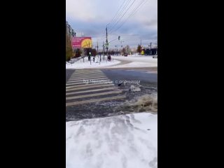 💦 Коммунальная авария затопила дворы на Северо-Западе

Жители Северо-Запада Челябинска ошеломлены крупной..