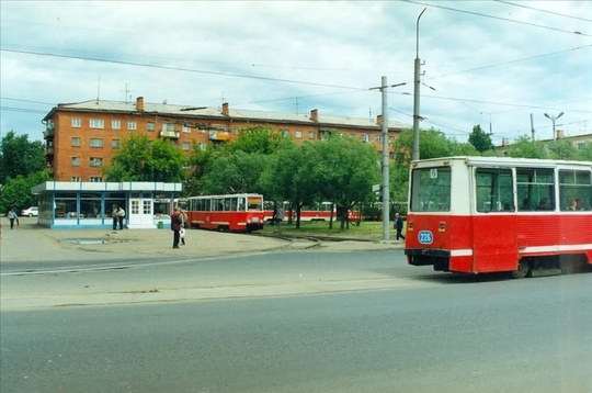 Ретроспектива. Омск. 1998 год. Трамвайной кольцо у к/т..