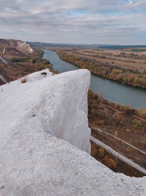 Краски осени в Сторожевом 😍

Фото: Мария Соколова..