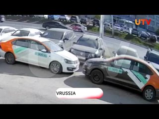 ⚡Массовое ДТП в Уфе: автобус "Башавтотранс" наехал на 13 (!) припаркованных авто 
 
По некоторым данным,..