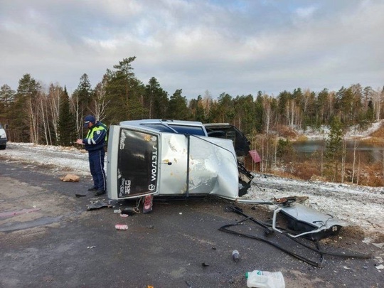 На Пермском тракте ВАЗ на летней резине попал сегодня утром в смертельное ДТП

Водитель ВАЗ без прав потерял..