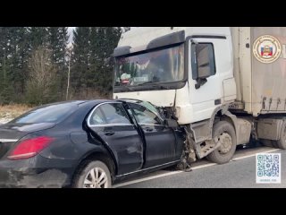 ‼В Кунгурском округе в ДТП погибли 4 человека
 
Сегодня в 7 утра по автодороге Пермь-Екатеринбург двигался..