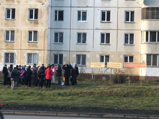 Жители улицы Выборная на митинге потребовали строительство школ в Новосибирске 

Они собрались 26 октября...