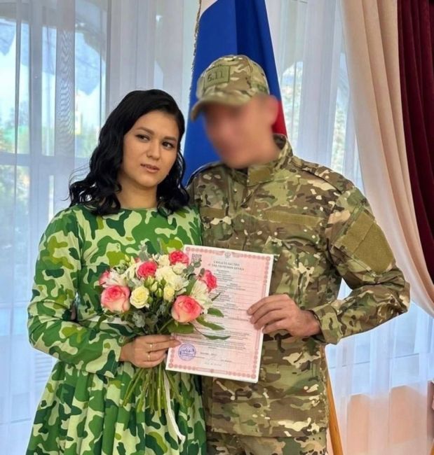 💍❤Боец СВО из Башкирии приехал в отпуск и женился! 
 
Боец из Ишимбая с позывным «Афоня» и его возлюбленная..