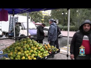 В центре Ростова правоохранители устроили рейд против незаконной миграции на торговых точках в центре..