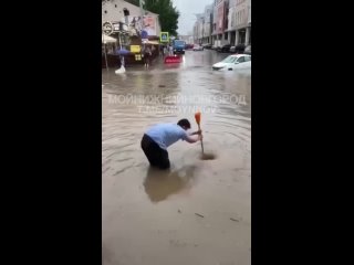 🌧 Полноценная ливнёвая канализация появится в Нижнем в течение двенадцати лет 

На ее реконструкцию и..