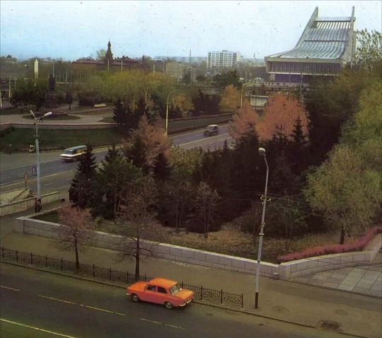 Ретроспектива. Омск. 1990-1991 гг. Площадь..