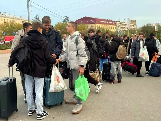 «До свидания, Волгоград!»: дети из Курской области отправились домой! ❤️

Почти два месяца в Волгоградской..