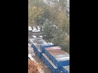 Первый снег пришел в Москву.

Кстати, до Нового года осталось всего 79..