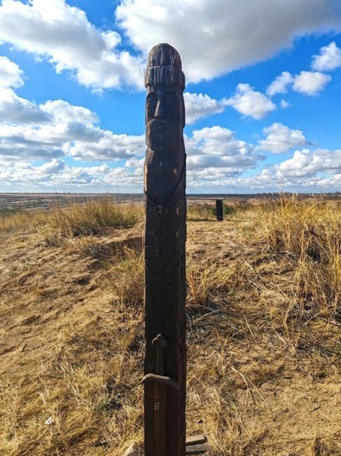 Вот такая штуковина под загадочным названием «капище» (так подписано на картах) стоит в Красноармейском..