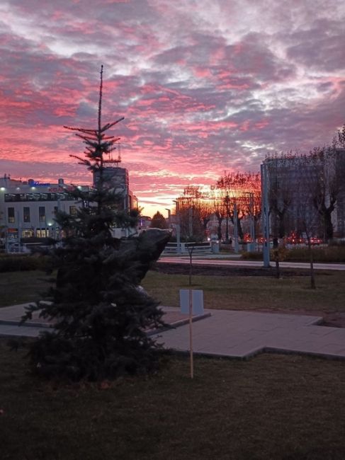 Красивый закат сегодня в Прикамье..