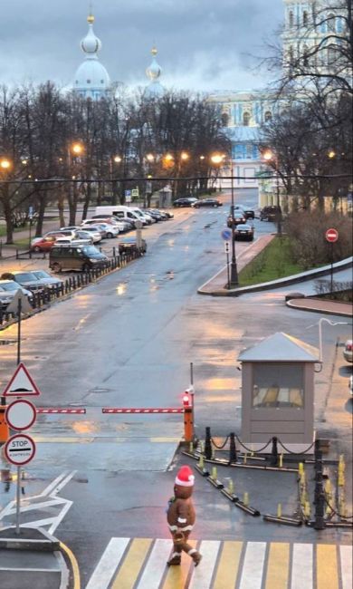 🍪Пряничного человека заметили за променадом в Петербурге 
 
Новый Год все ближе и..