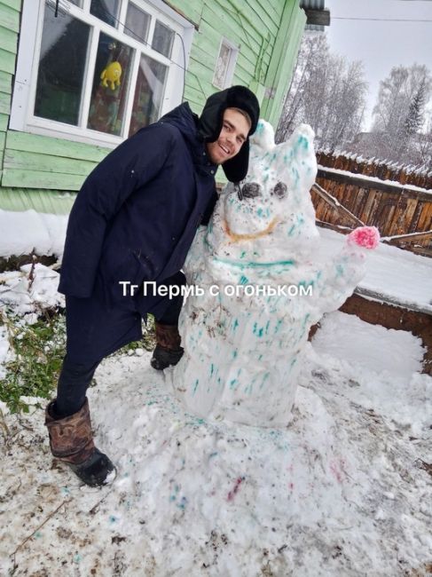 Пермяки делятся своими снеговиками..