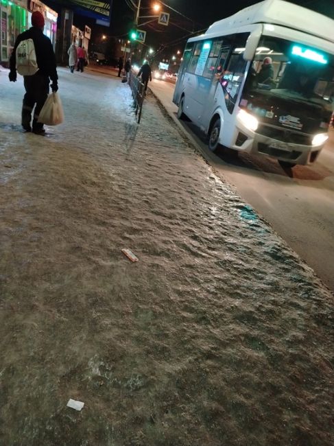 В Омске для уборки снега начали применять особые технологии сообщили в, Администрации города..