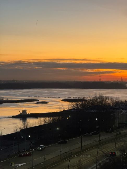 утренний свет в нескольких фото. 
Солнца уже не..