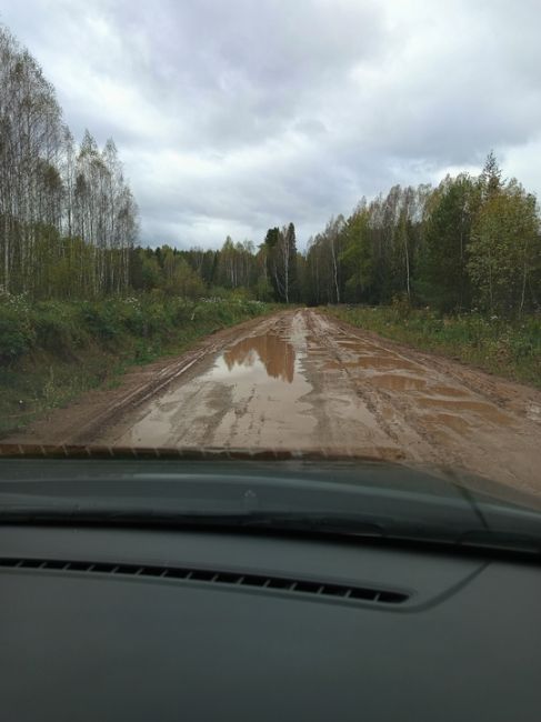 "До ремонта было лучше": власти Пермского округа "закатали" в глину 1,8 миллиона бюджетных денег. 
 
В посёлке..