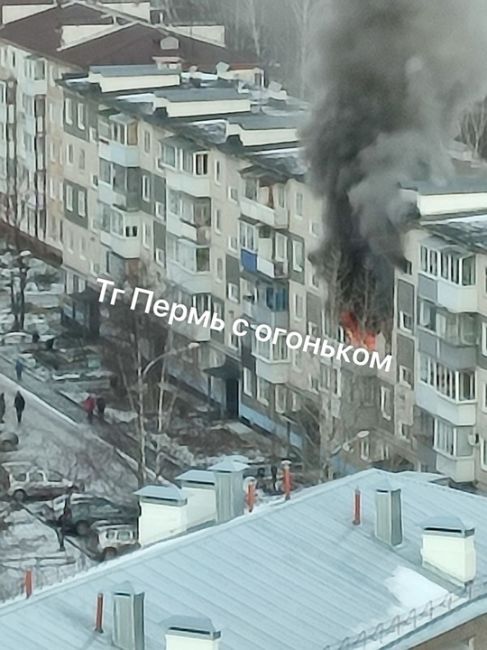 На Вагонной, 11а загорелась..