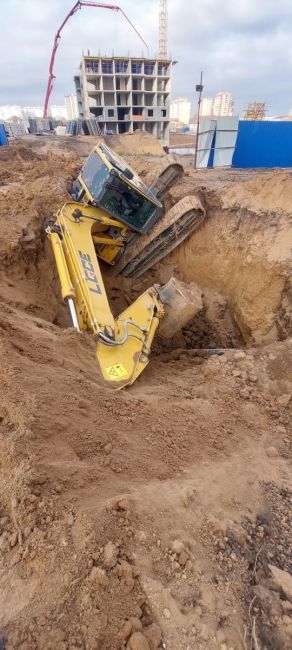 В Ростове было возбуждено уголовное дело после гибели рабочего на стройке в Советском районе. Об этом..