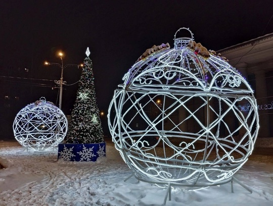 Жители микрорайона Гайва делается кадрами, наполненными атмосферой Нового..