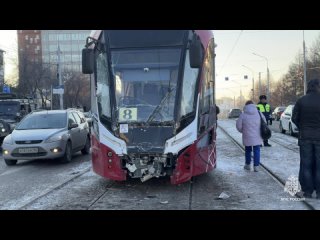 Видео от МЧС. Видео, что на сидениях салфетки с кровью. Одну пожилую женщину вынесли на руках. Много..