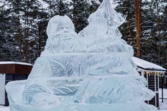 ❄В Дзержинске, в парке «Утиное озеро», строят настоящий ледовый городок. Это место, где можно ощутить..