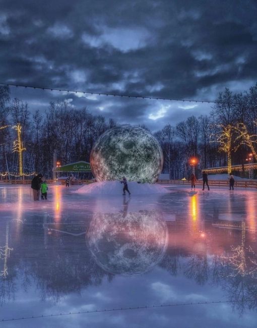 ⛸ С радостью сообщаем, что сегодня в парке «Швейцария» состоится открытие первого в этом сезоне катка. 
 
В..