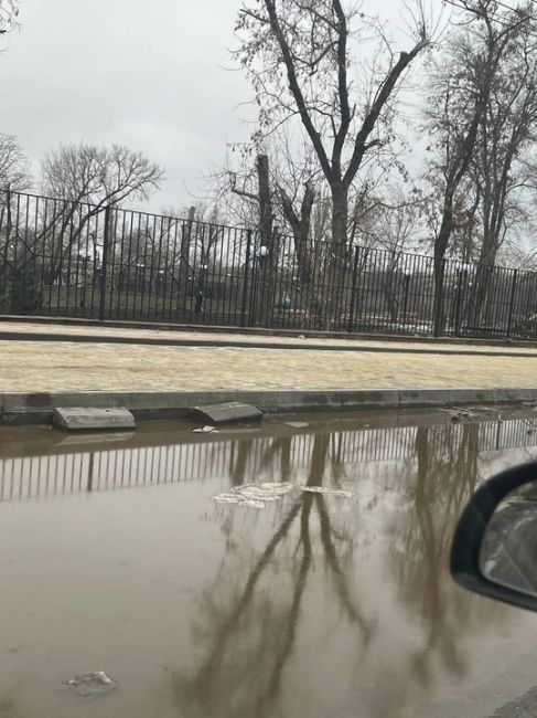 Наши подписчики прислали видео парка, который открыли в Белой Калитве. За 300 миллионов рублей. Его, кстати,..