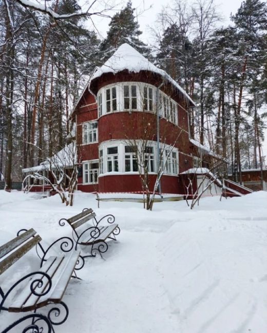 Переделкино — легендарный городок писателей.
 
Фото:..