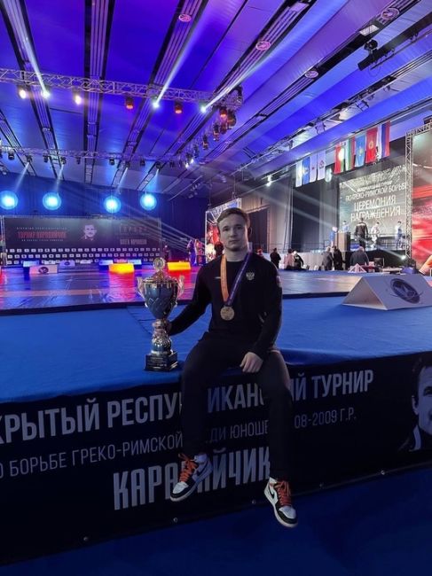 🏆 Спортсмен из Борчи, Евгений Байдусов, одержал победу на международном турнире по греко-римской борьбе.

В..