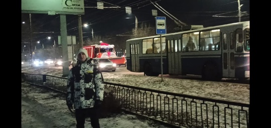 Дед Мороз и Снегурочка ждали снега к Новому году, но, видимо, так они его и не дождутся!..