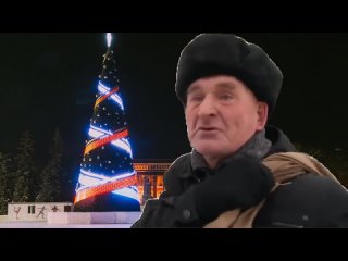 🎄Главная новогодняя ёлка почти готова к празднику! Как вам её..