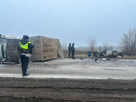 На дорогах Ростовской области вчера произошло два смертельных ДТП

Первая авария случилась в 7:30 на трассе..