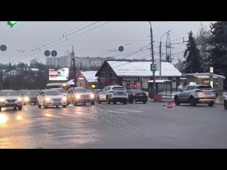 Нам сообщили, что на пересечении улиц Ванеева и Панина произошло смертельное ДТП: автомобиль сбил человека,..