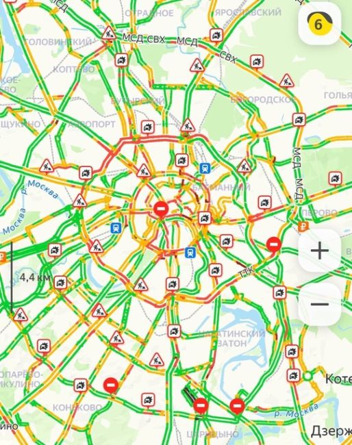 Москву сковали пробки, пока только..