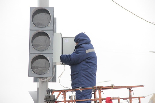 В Омске перенастраивают светофоры из-за пробок на мосту Телецентра

Сегодня утром многие омичи опоздали на..