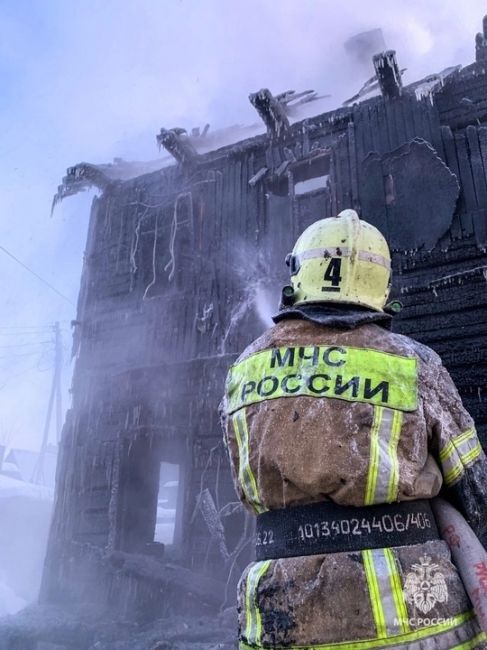 Суровые будни пермских пожарных 🧑‍🚒 

Фото: МЧС..