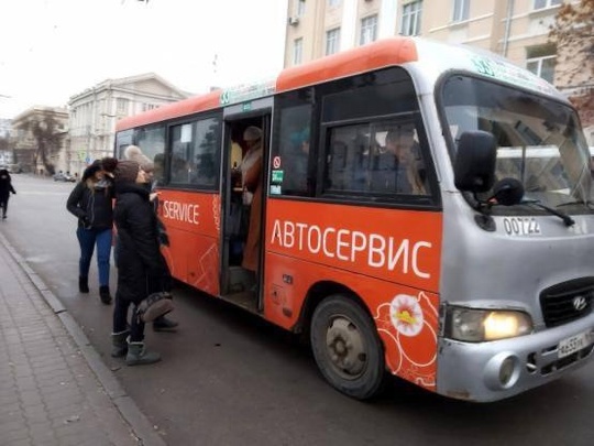 В Новошахтинске стоимость проезда в общественном транспорте увеличилась на 10 рублей с начала года...