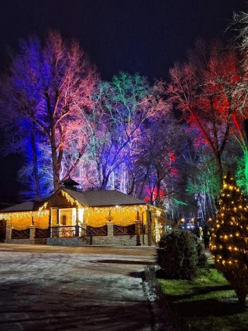 Парк «Лога» в объективе нашей подписчицы. 

Фото: Наталья..