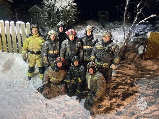 Суровые будни пермских пожарных 🧑‍🚒 

Фото: МЧС..